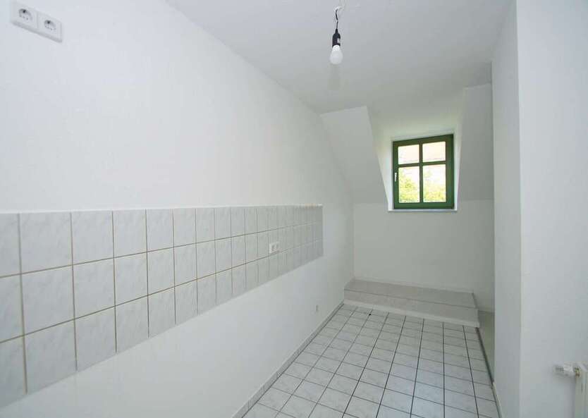 Auf Wunsch mit neuem Boden- Große 4-Zimmer-Wohnung im schönen Hilbersdorf!