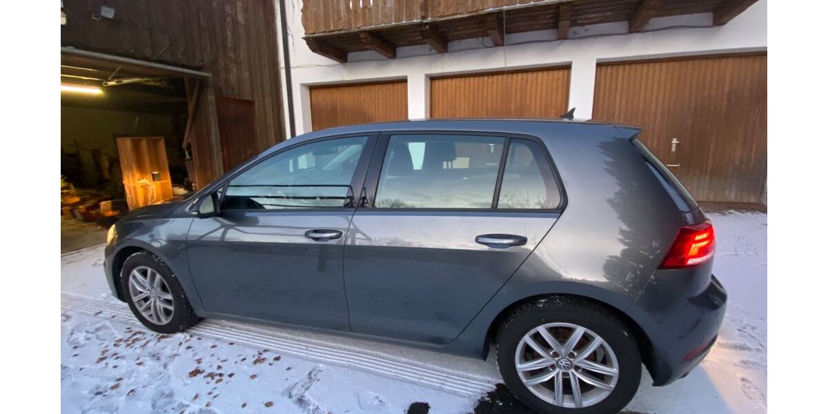 VW Golf 128.284 km 10.300 &euro; Aying 85653