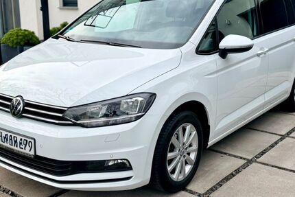 VW Touran 49.990 km 25.900 &euro; Dallgow-Döberitz 14624
