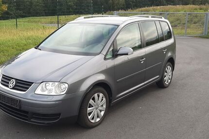 VW Touran 167.000 km 4.390 &euro; Dresden 01259