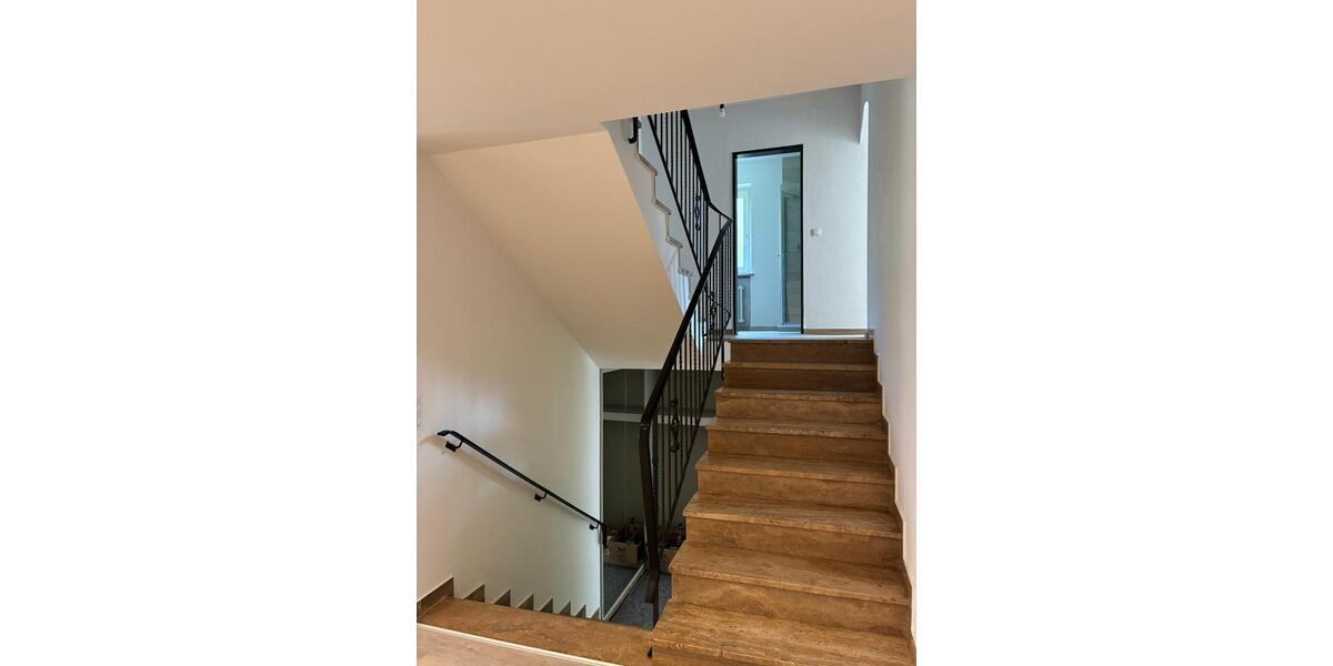Doppelhaushälfte Kumhausen - 5 Zimmer, 165 m&sup2;, 1.900&euro; | Angebot:26162310