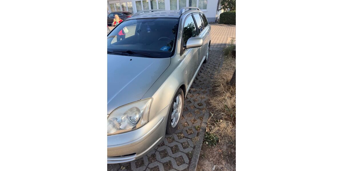 Toyota Avensis 123.800 km 3.100 &euro; Weinheim 69469