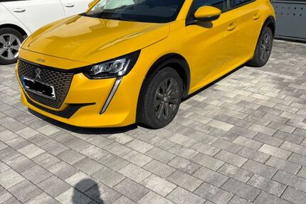 Peugeot 208 56.300 km 14.500 &euro; Aarbergen 65326