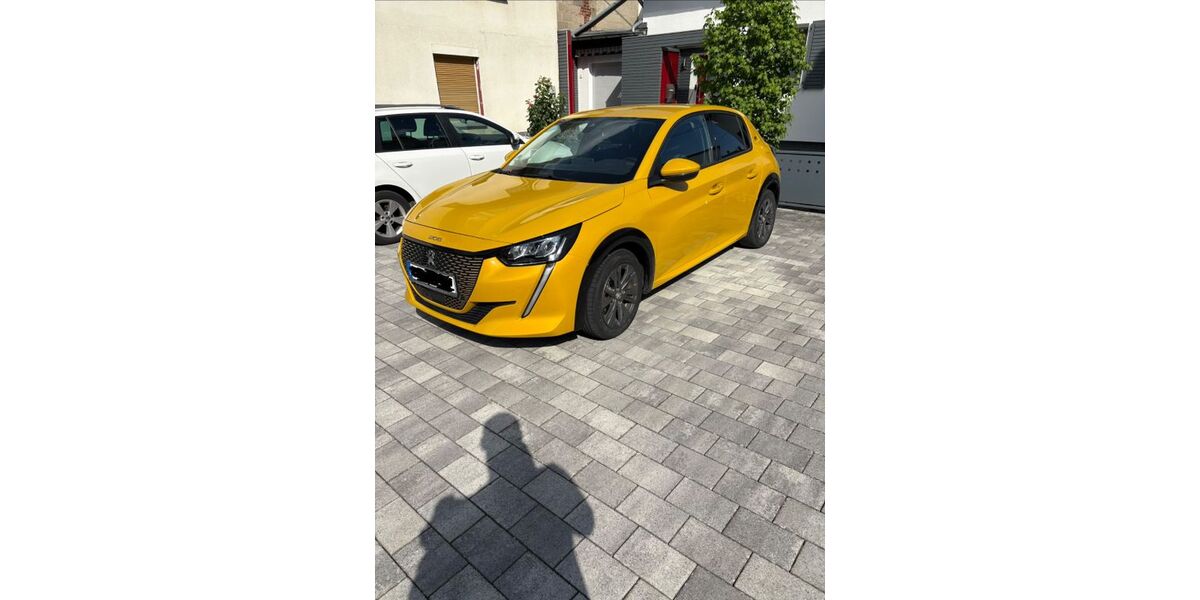 Peugeot 208 56.300 km 14.500 &euro; Aarbergen 65326