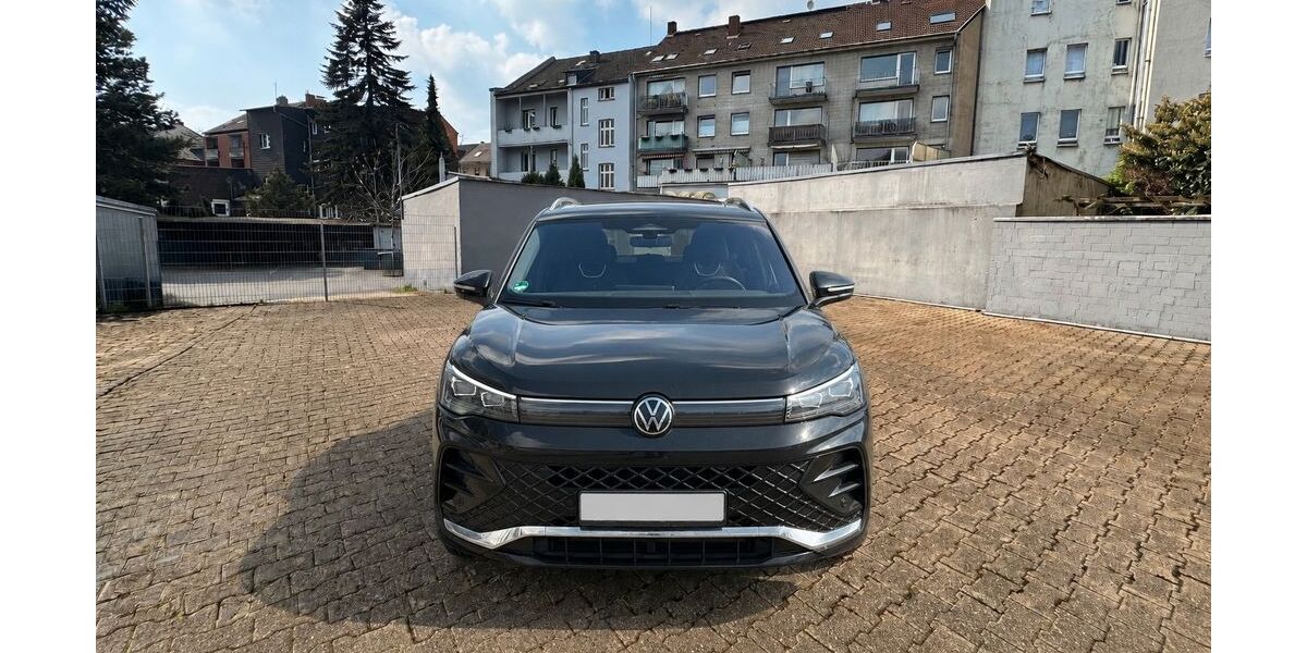VW Tiguan 14.752 km 55.950 &euro; Duisburg 47137
