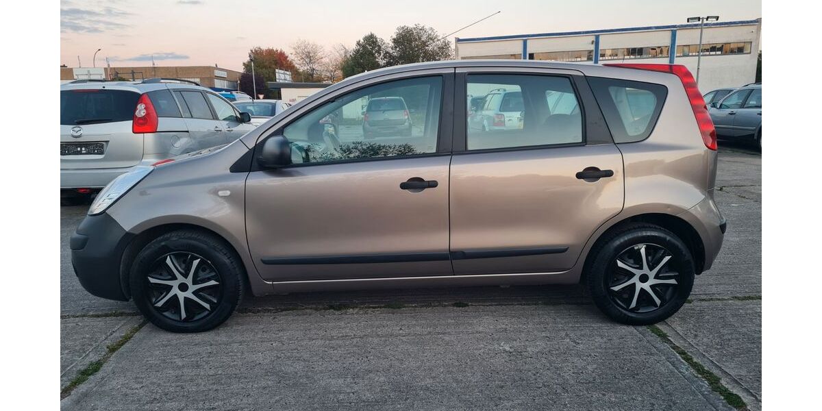 Nissan Note 113.000 km 2.600 &euro; Dessau-Roßlau 06842
