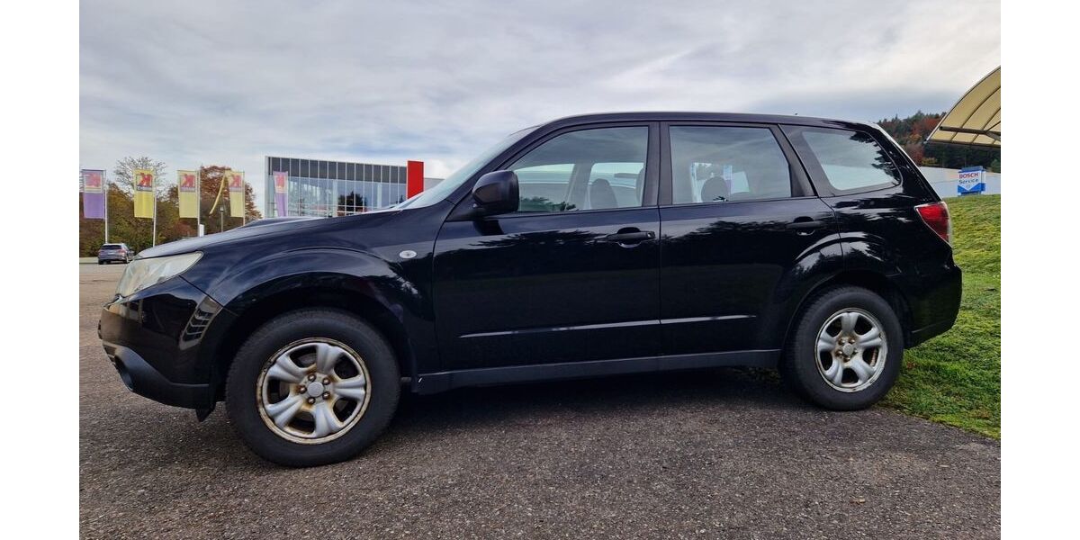 Subaru Forester 307.000 km 2.900 &euro; Tübingen 72074
