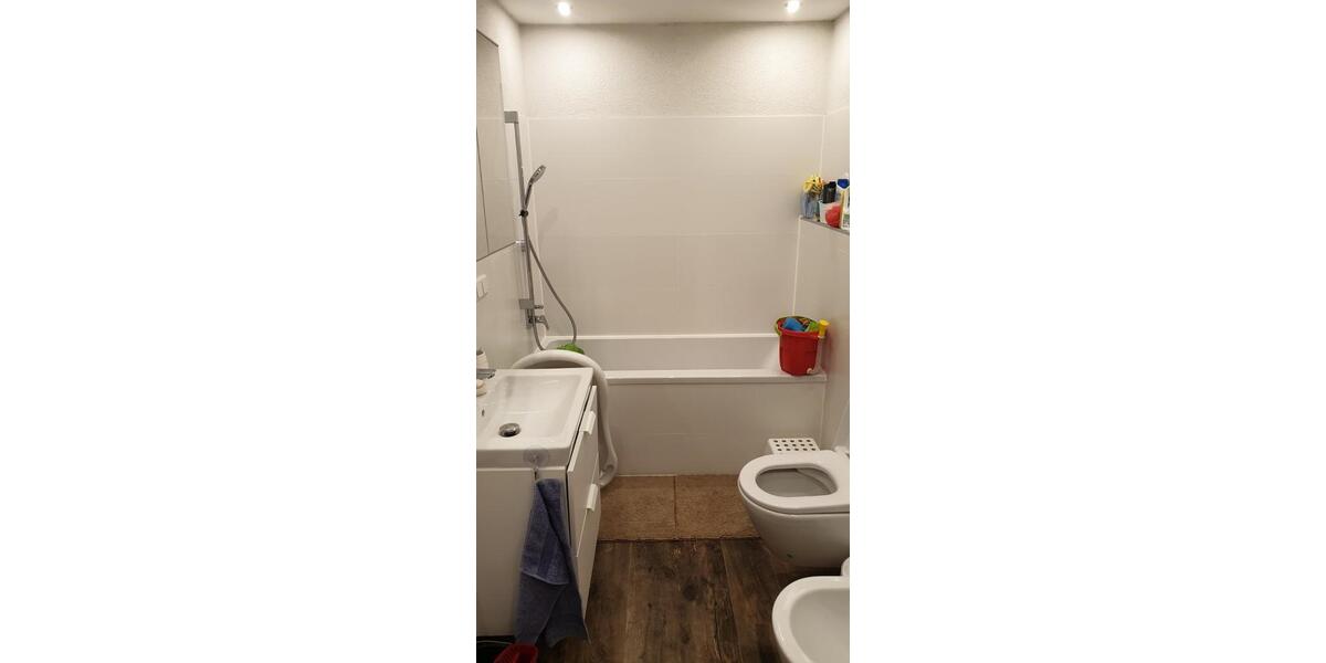 Mehrfamilienhaus, Wohnhaus Osterhofen - 3 Zimmer, 65 m&sup2;, 1.200&euro; | Angebot:24744443