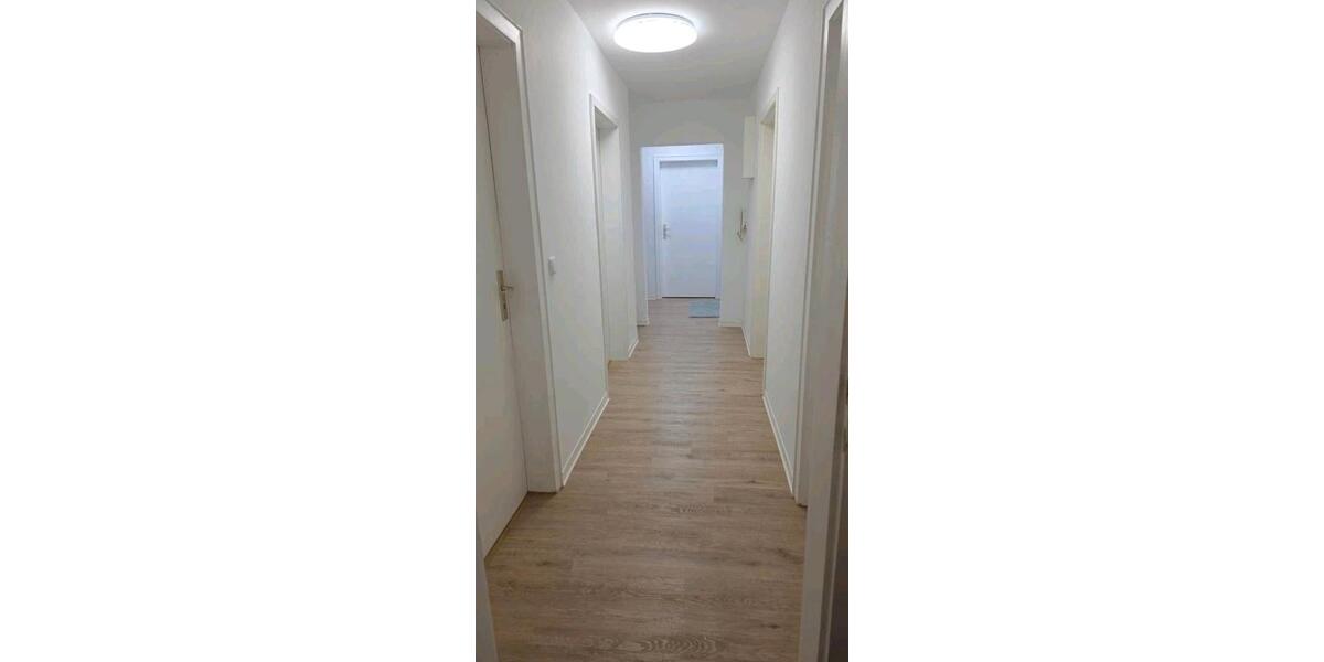 Dachgeschoßwohnung Wuppertal Gemarkung Langerfeld - 5 Zimmer, 120 m&sup2;, 230.000&euro; | Angebot:22881440