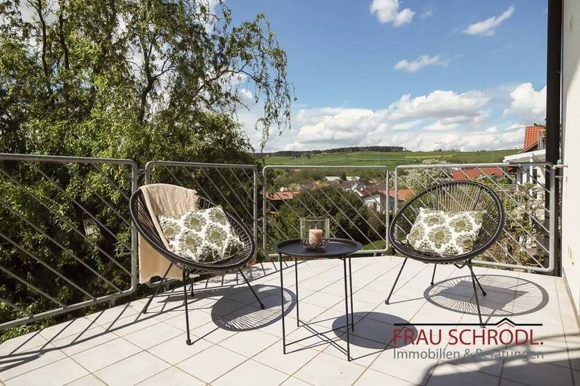 Familienidyll mit Weitblick - Großzügiges Traumhaus in Hanglage Stadt Tengen