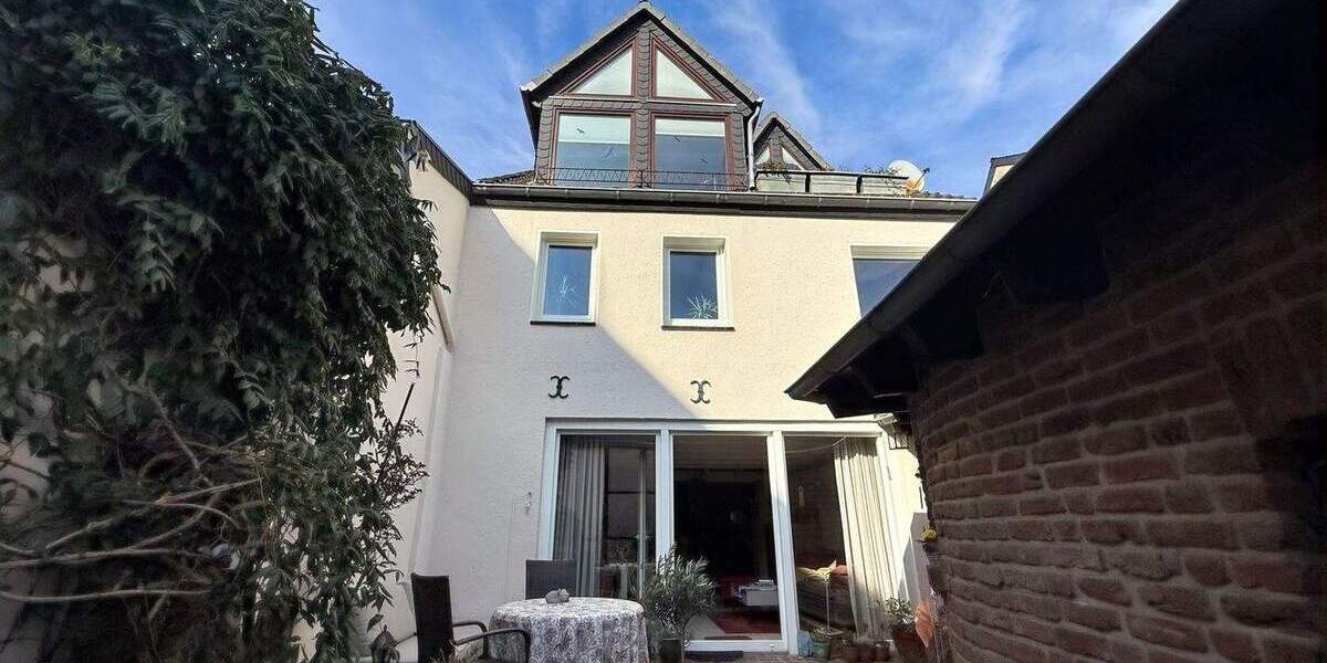 Reihenmittelhaus Krefeld Linn - 4 Zimmer, 153 m&sup2;, 465.000&euro; | Angebot:25940231