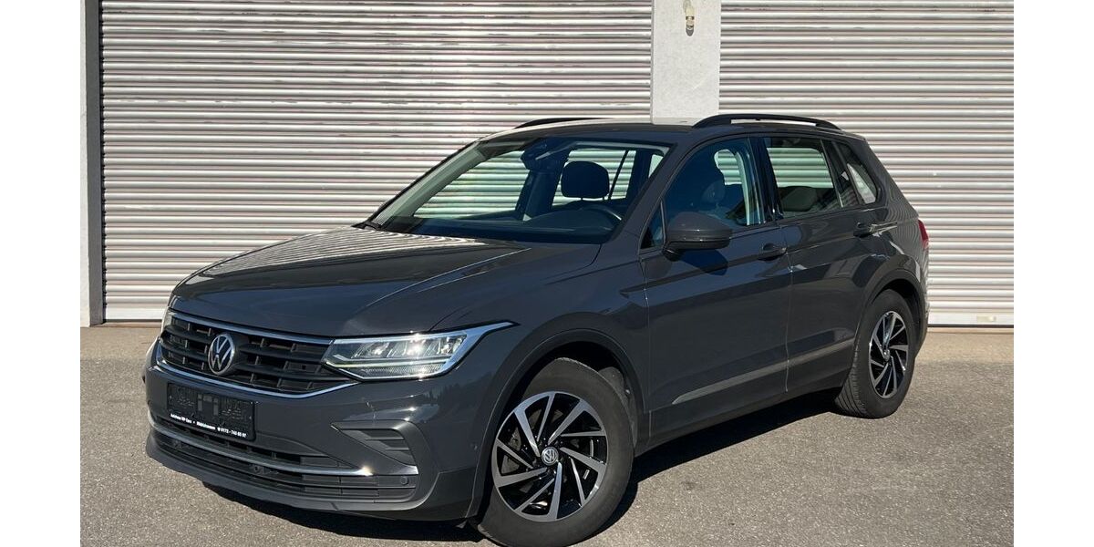 VW Tiguan 289.500 km 16.800 &euro; Hildrizhausen /Stuttgart 71157