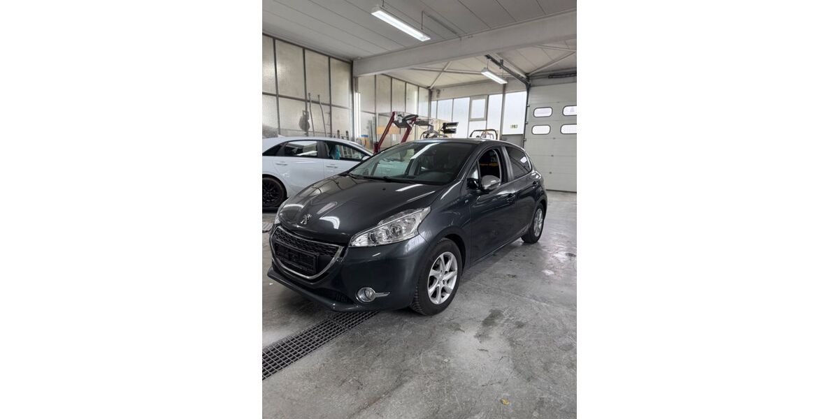 Peugeot 208 45.820 km 7.000 &euro; Pfullingen 72793