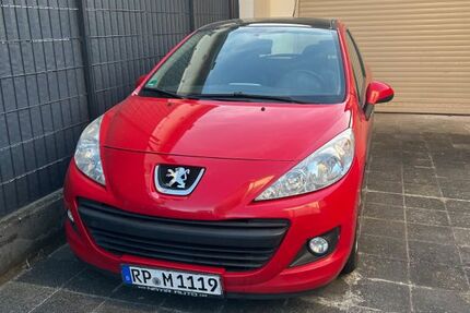 Peugeot 207 180.000 km 1.099 &euro; Lambsheim 67245