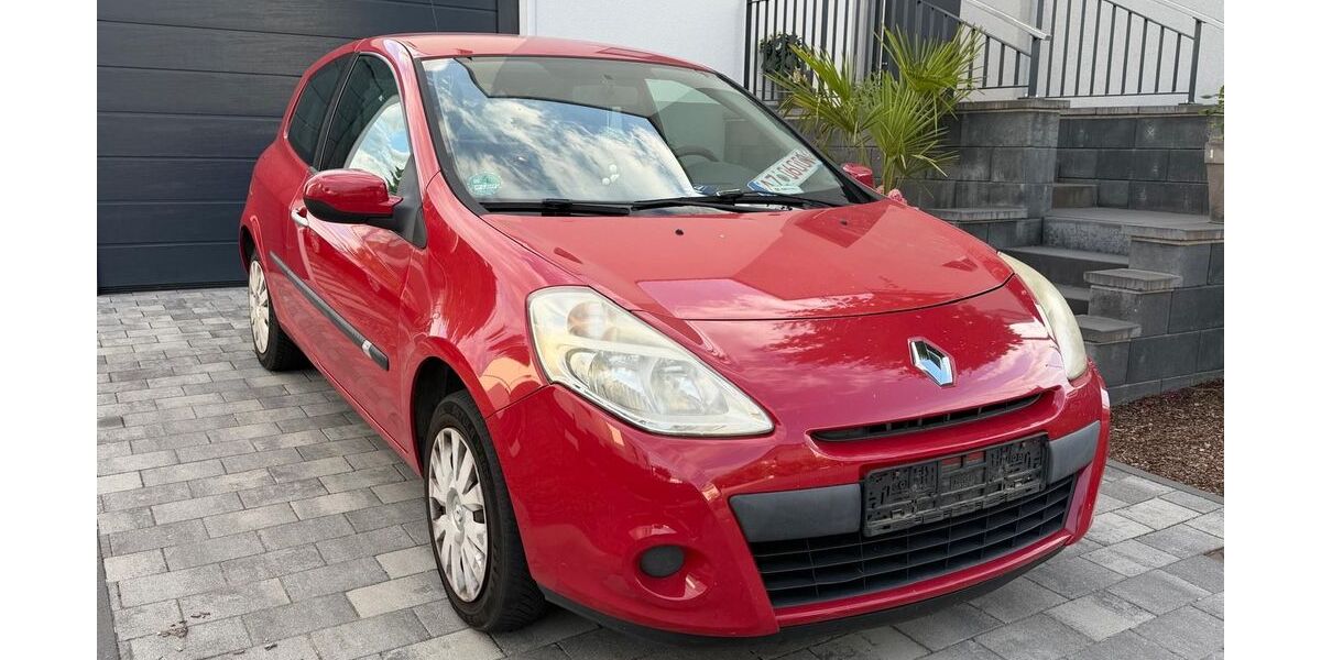 Renault Clio 162.000 km 2.300 &euro; Alzey 55232