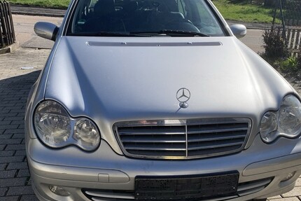 Mercedes-Benz C 200 208.000 km 3.500 &euro; Bernhardswald 93170