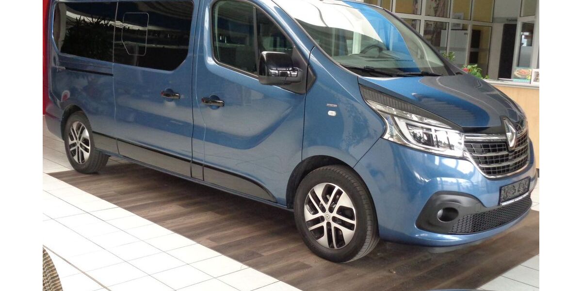 Renault Trafic 69.502 km 31.990 &euro; Malchow 17213