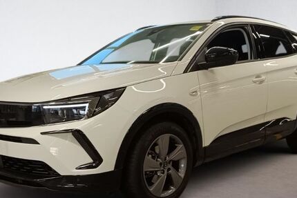 Opel Grandland (X) 10.173 km 24.370 &euro; Neumünster 24536