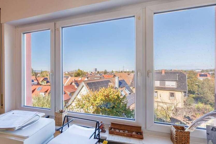 Haus zum Kaufen in Freiburg 1.485.000 € 258 m² 9 zimmer