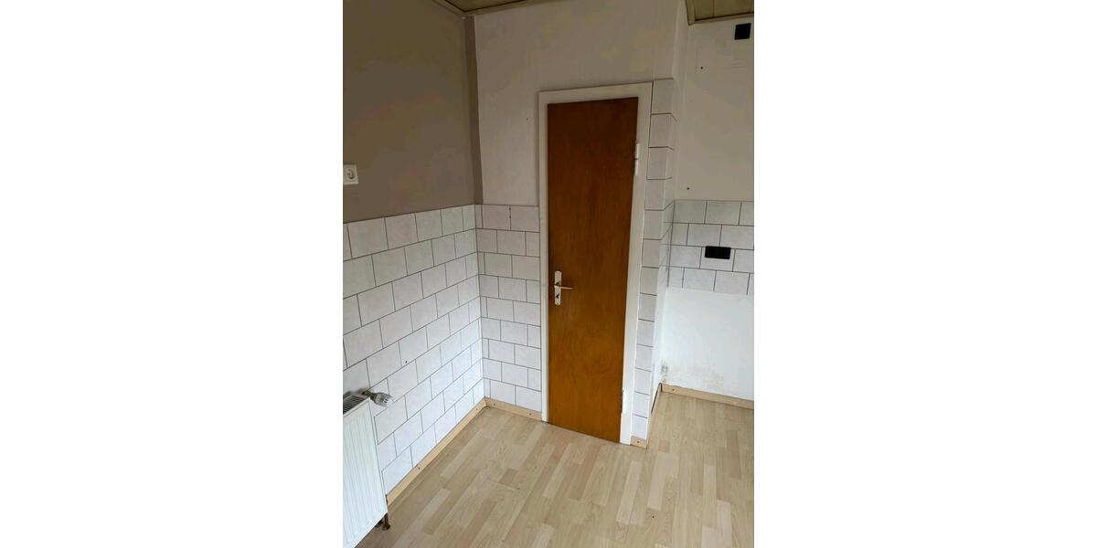 Einfamilienhaus Bodenwerder - 4 Zimmer, 120 m&sup2;, 850&euro; | Angebot:26401980