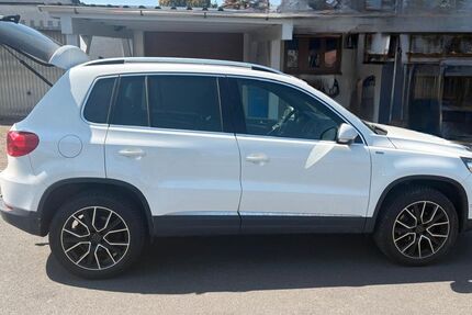VW Tiguan 204.000 km 10.500 &euro; Hausen 97262