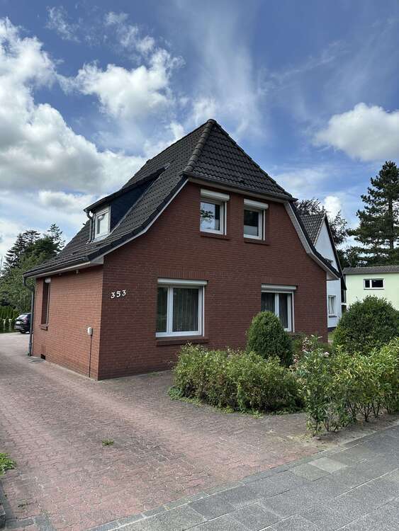 Haus zum Mieten in Neumünster 1.200 € 100 m²