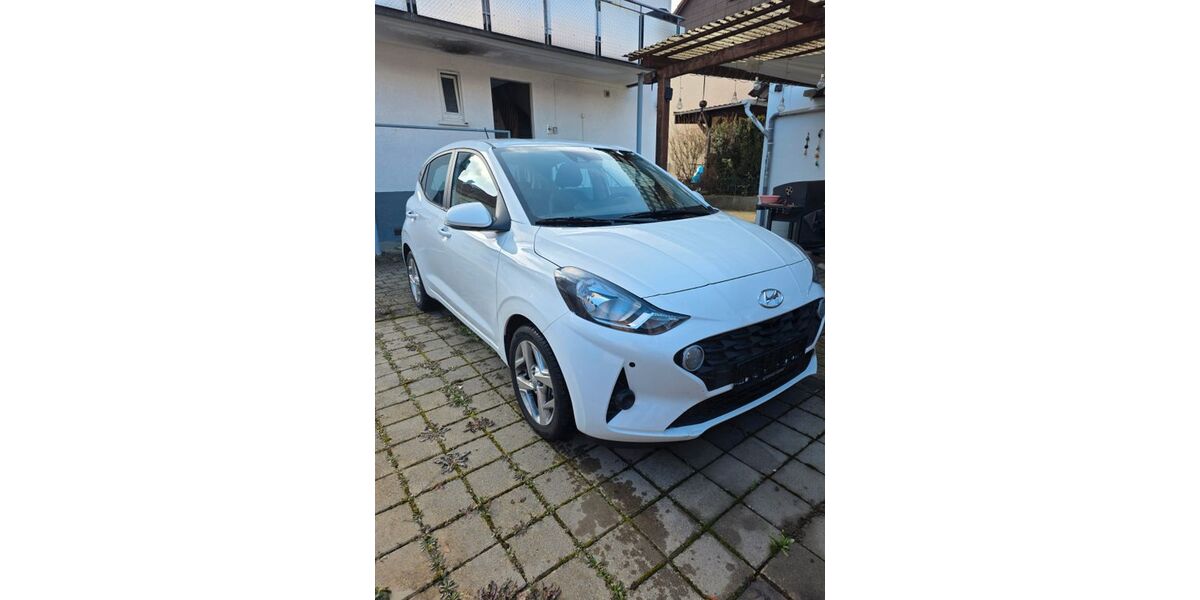 Hyundai i10 20.750 km 13.800 &euro; Gäufelden 71126