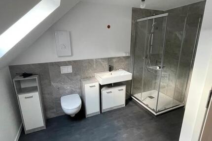 Haus Annweiler am Trifels - 4 Zimmer, 120 m&sup2;, 1.300&euro; | Angebot:26408781