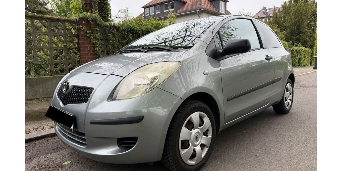Toyota Yaris 70.842 km 3.500 &euro; Leipzig 04275