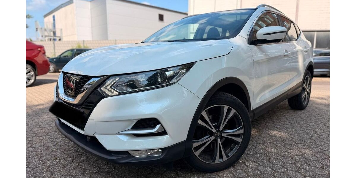 Nissan Qashqai 52.066 km 14.900 &euro; Düsseldorf 40233