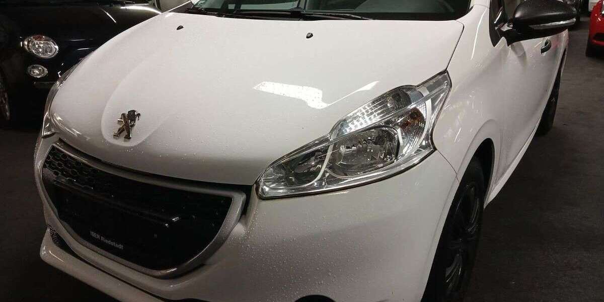 Peugeot 208 77.500 km 5.700 &euro; Rüsselsheim 65428