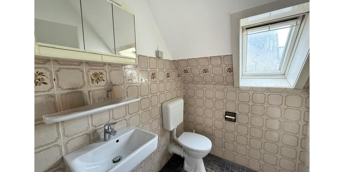 Dachgeschoßwohnung Borken - 6 Zimmer, 128 m&sup2;, 990&euro; | Angebot:26003531