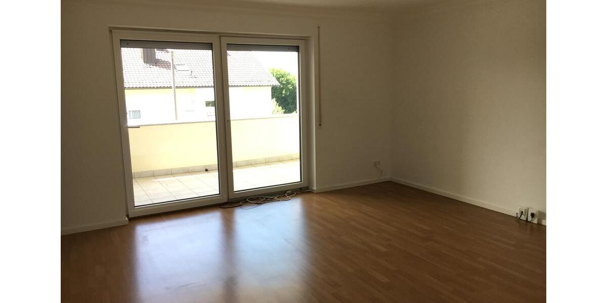 Hochparterre Cham - 4 Zimmer, 95 m&sup2;, 365.000&euro; | Angebot:11743952