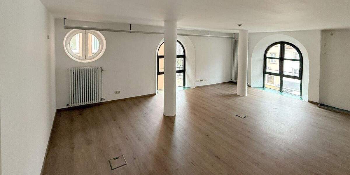 Gewerbeobjekt Villingen-Schwenningen Villingen - 5 Zimmer, 149 m&sup2;, 300.000&euro; | Angebot:25745705