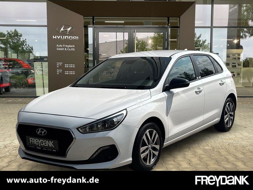 i30