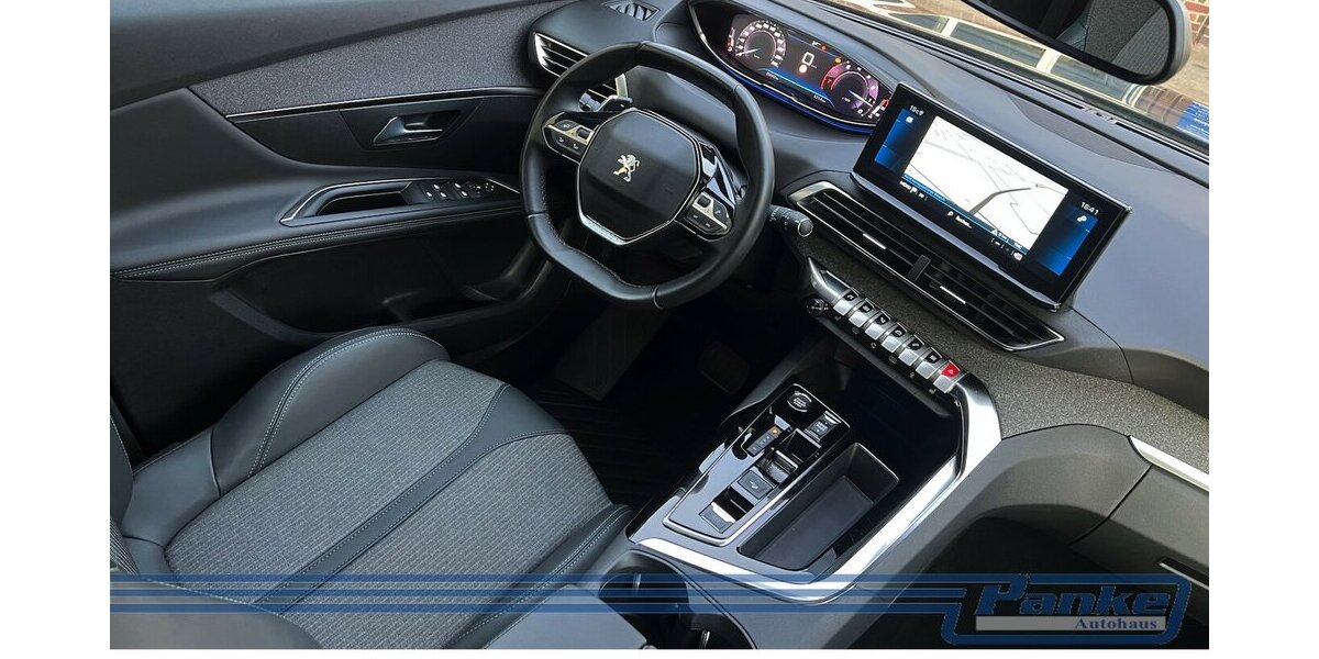 Peugeot 3008 1.2 PureTech 130 Allure Pack EAT8*LED* 24.000 km 21.990 &euro; Berlin 13187