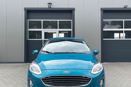 Ford Fiesta 64.579 km 10.999 &euro; Cottbus 03044