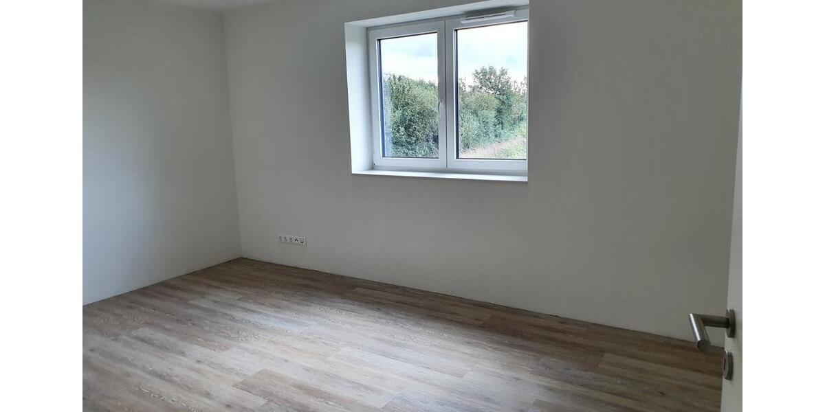 Etagenwohnung Steinbergkirche - 4 Zimmer, 90 m&sup2;, 522&euro; | Angebot:25442921