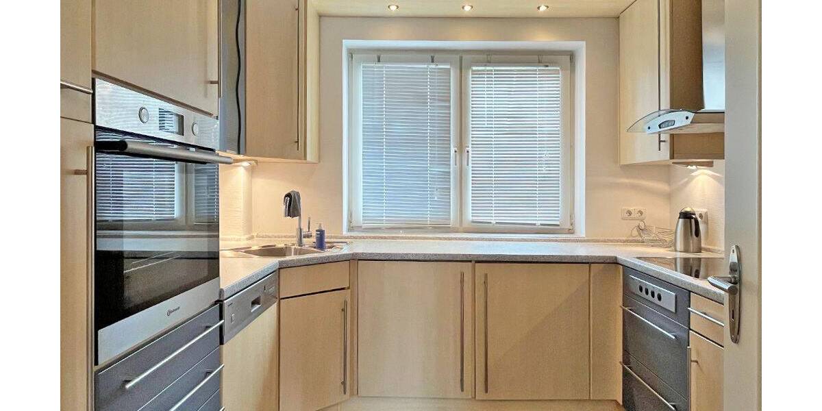 Etagenwohnung Hamburg Wellingsbüttel - 4 Zimmer, 121 m&sup2;, 2.230&euro; | Angebot:26438521
