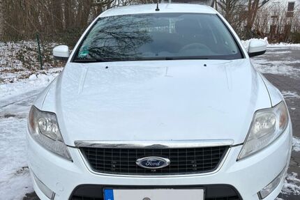 Ford Mondeo 193.000 km 4.200 &euro; Gudow 23899