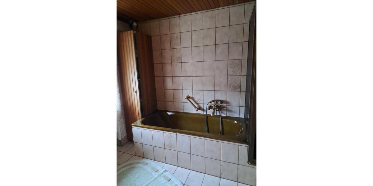 Reihenhaus Hermeskeil - 5 Zimmer, 157 m&sup2;, 210.000&euro; | Angebot:27040990