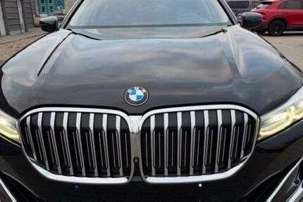 BMW 750 222.380 km 33.500 &euro; Karlsruhe 76199