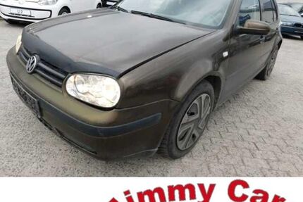 VW Golf 236.000 km 900 &euro; Kiel-Moorsee 24145