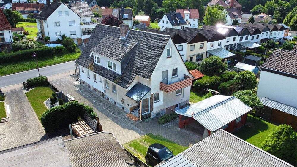 Doppelhaushälfte Kaufungen / Oberkaufungen Oberkaufungen - 7 Zimmer, 202 m&sup2;, 280.000&euro; | Angebot:25139920