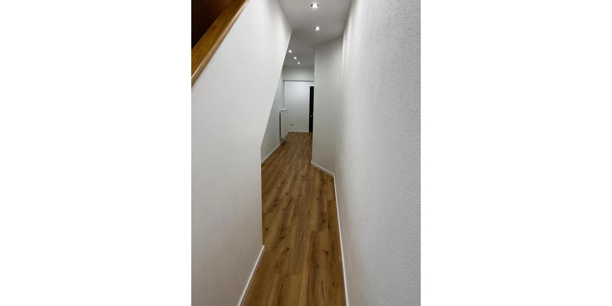 Reihenhaus Schrobenhausen - 4 Zimmer, 106 m&sup2;, 1.600&euro; | Angebot:25293842
