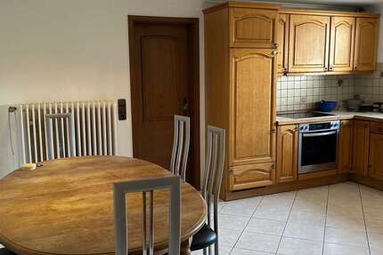 Haus Dockendorf - 6 Zimmer, 172 m&sup2;, 1.350&euro; | Angebot:26418005