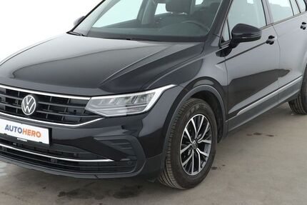 VW Tiguan 23.629 km 26.430 &euro; Dresden 01187