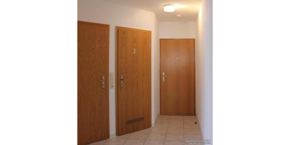 Erdgeschoßwohnung Sulzfeld - 3 Zimmer, 71 m&sup2;, 780&euro; | Angebot:26563798
