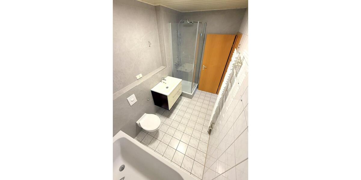 Anfragestopp! 85m² frisch renoviert Vollbad Gäste WC… 3 zimmer