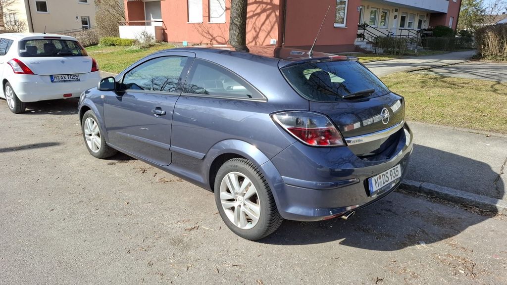 Opel Astra 220.000 km 1.800 &euro; Planegg 82152